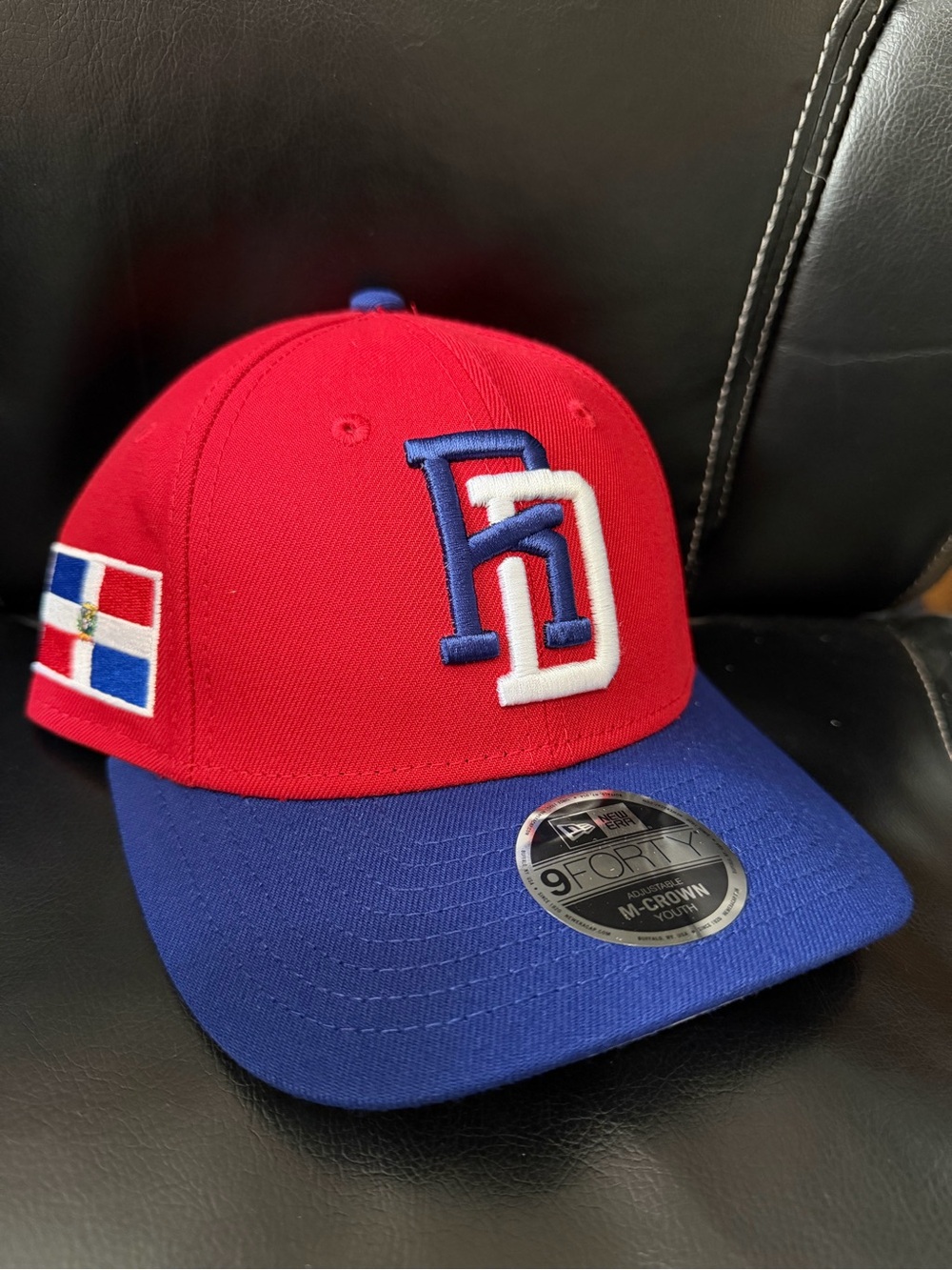 Dominican Republic Red & Blue Baseball Cap - New Era 9FORTY youth SnapBack